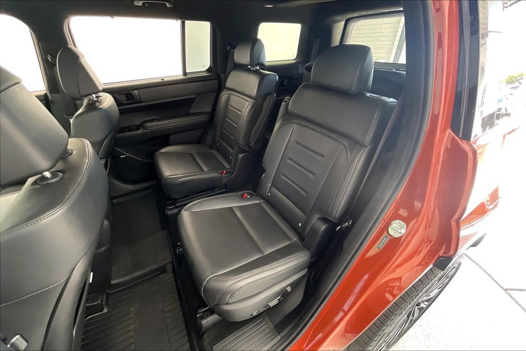 Used 2025 Hyundai Santa Fe Calligraphy FWD image 32