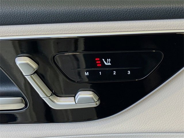 Used 2025 Mercedes-Benz GLC 300 4MATIC image 21