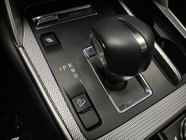 Used 2025 MAZDA CX-70 Plug-In Hybrid w/ Premium Pkg image 23