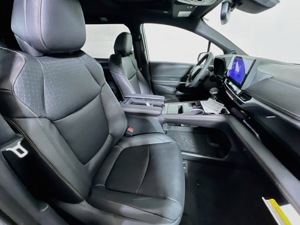 New 2026 Toyota Sienna XLE Woodland Edition AWD/4WD image 22