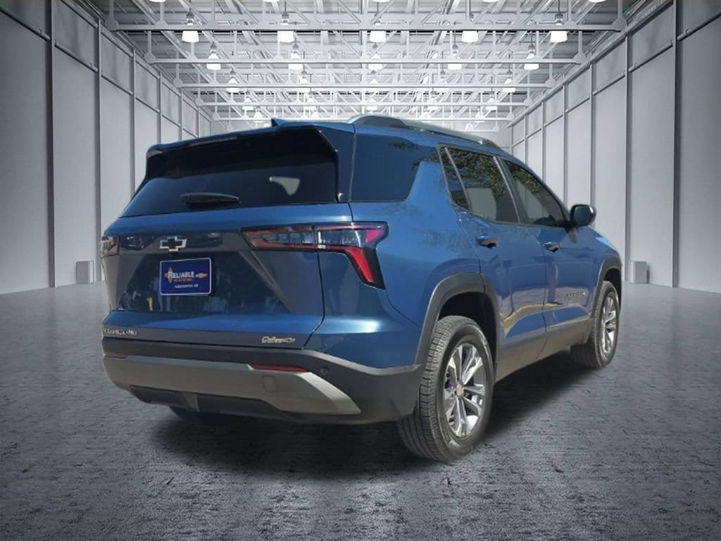 Certified 2025 Chevrolet Equinox LT w/ Convenience Package II AWD/4WD image 6