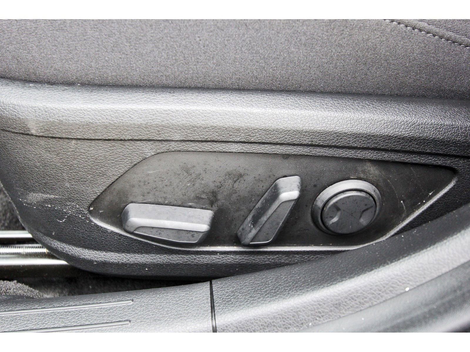 Used 2025 Hyundai Sonata SEL FWD image 29