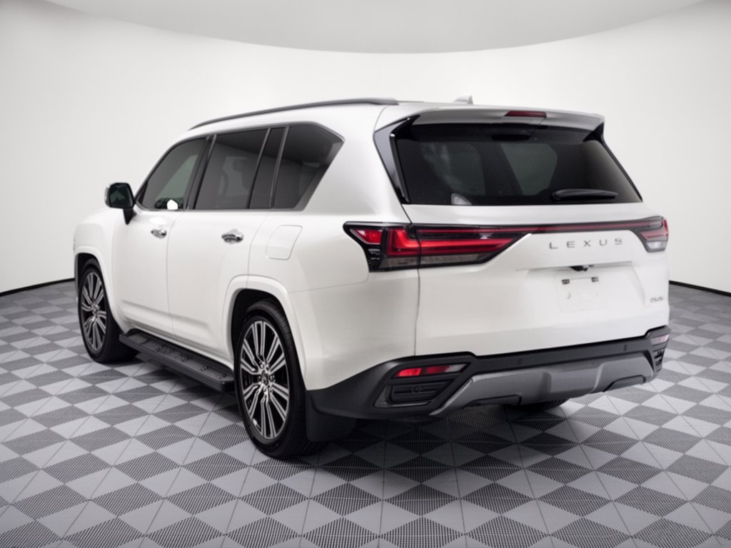 Used 2024 Lexus LX 600 4WD w/ Appearance Package image 3