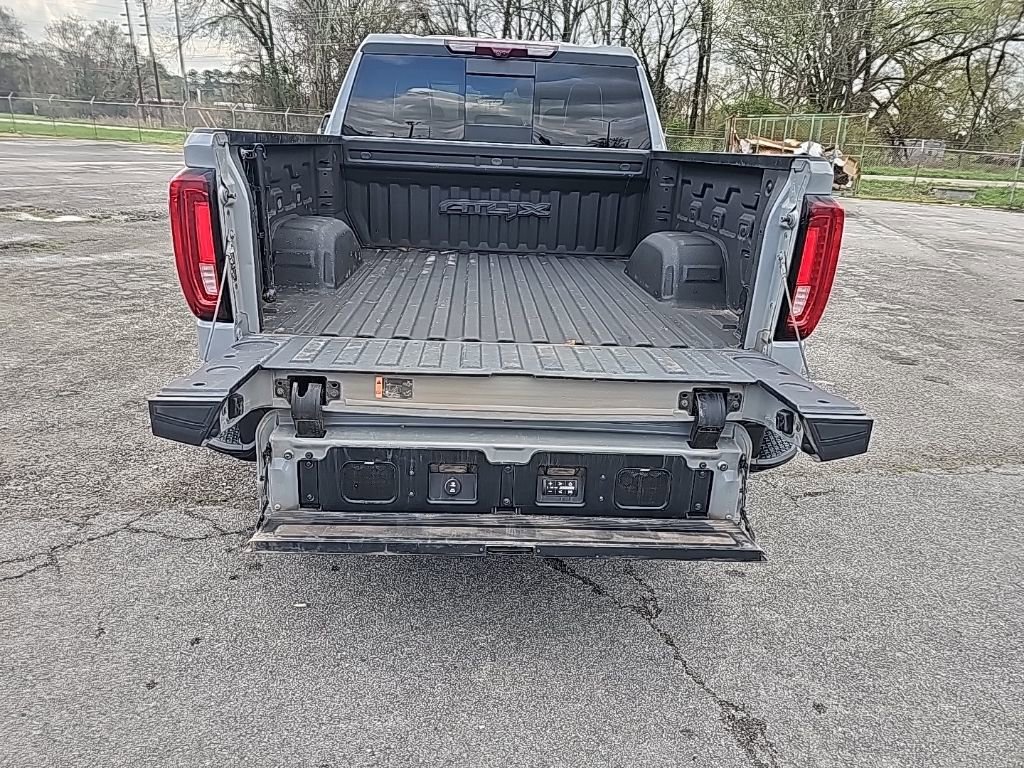 Used 2024 GMC Sierra 1500 AT4X image 9