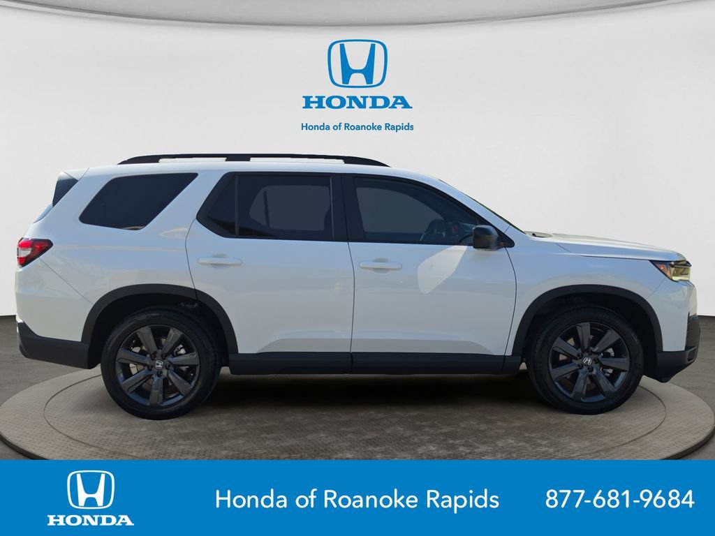 New 2026 Honda Pilot Sport image 6