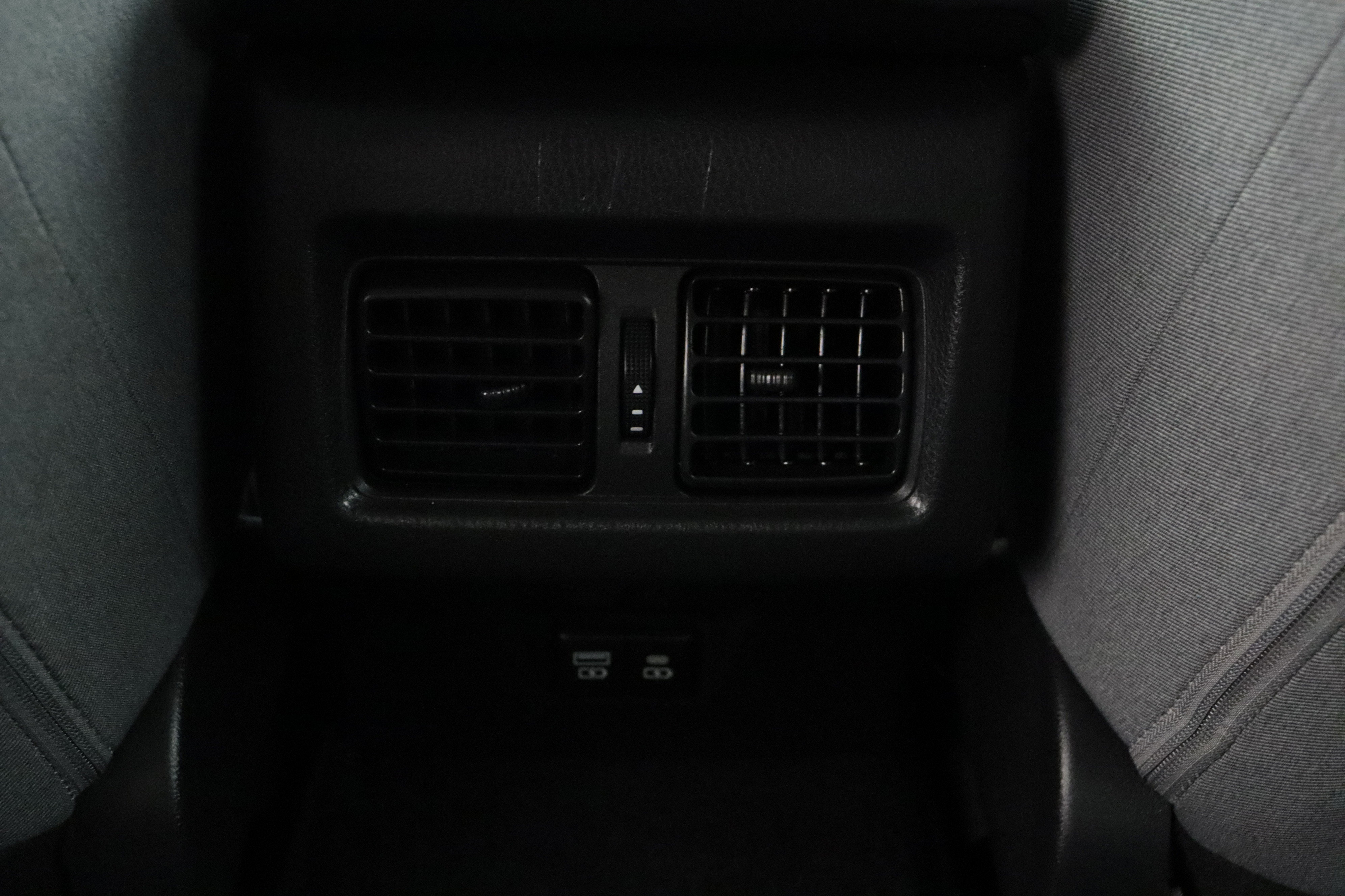 Used 2025 Toyota Camry LE FWD image 27