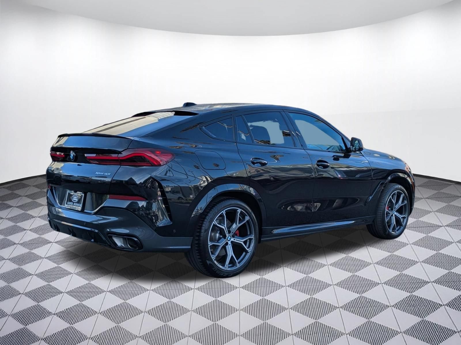 Used 2024 BMW X6 xDrive40i w/ Premium Package AWD/4WD image 5