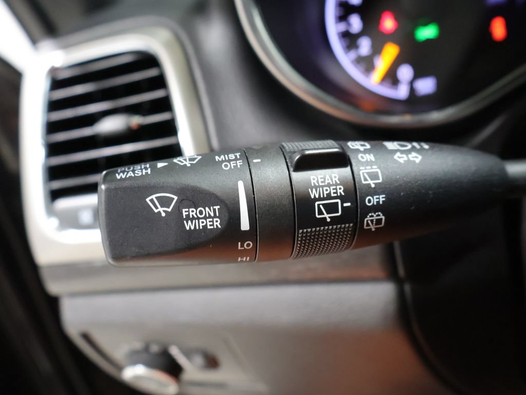 Used 2018 Jeep Grand Cherokee Altitude AWD/4WD image 37