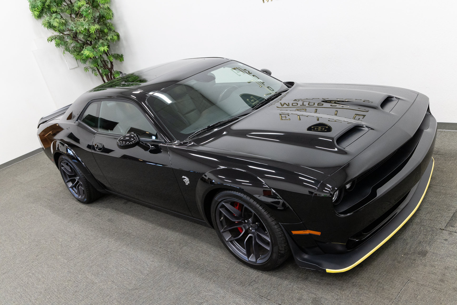 Used 2019 Dodge Challenger SRT Hellcat RWD image 23