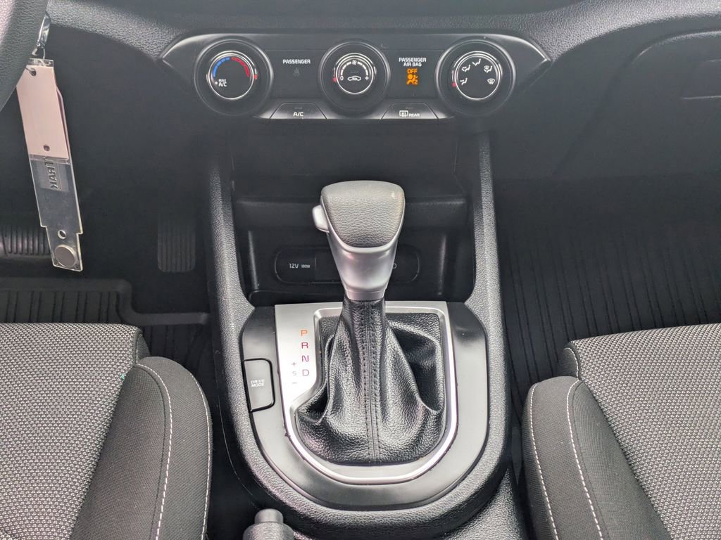 Used 2024 Kia Forte LXS image 17