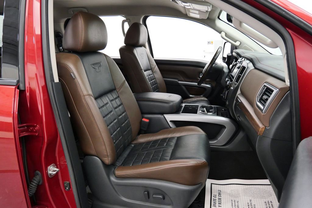 Used 2017 Nissan Titan Platinum Reserve AWD/4WD image 16