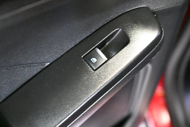 Used 2025 Ford Escape ST-Line Select AWD/4WD image 49