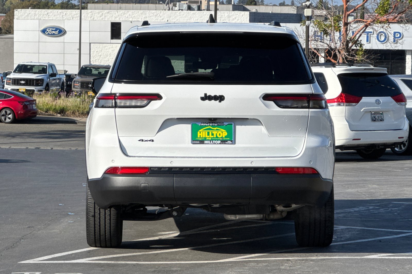 Used 2023 Jeep Grand Cherokee L Laredo AWD/4WD image 6
