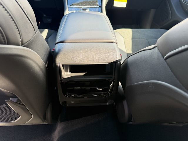 New 2026 Jeep Grand Cherokee Laredo image 24