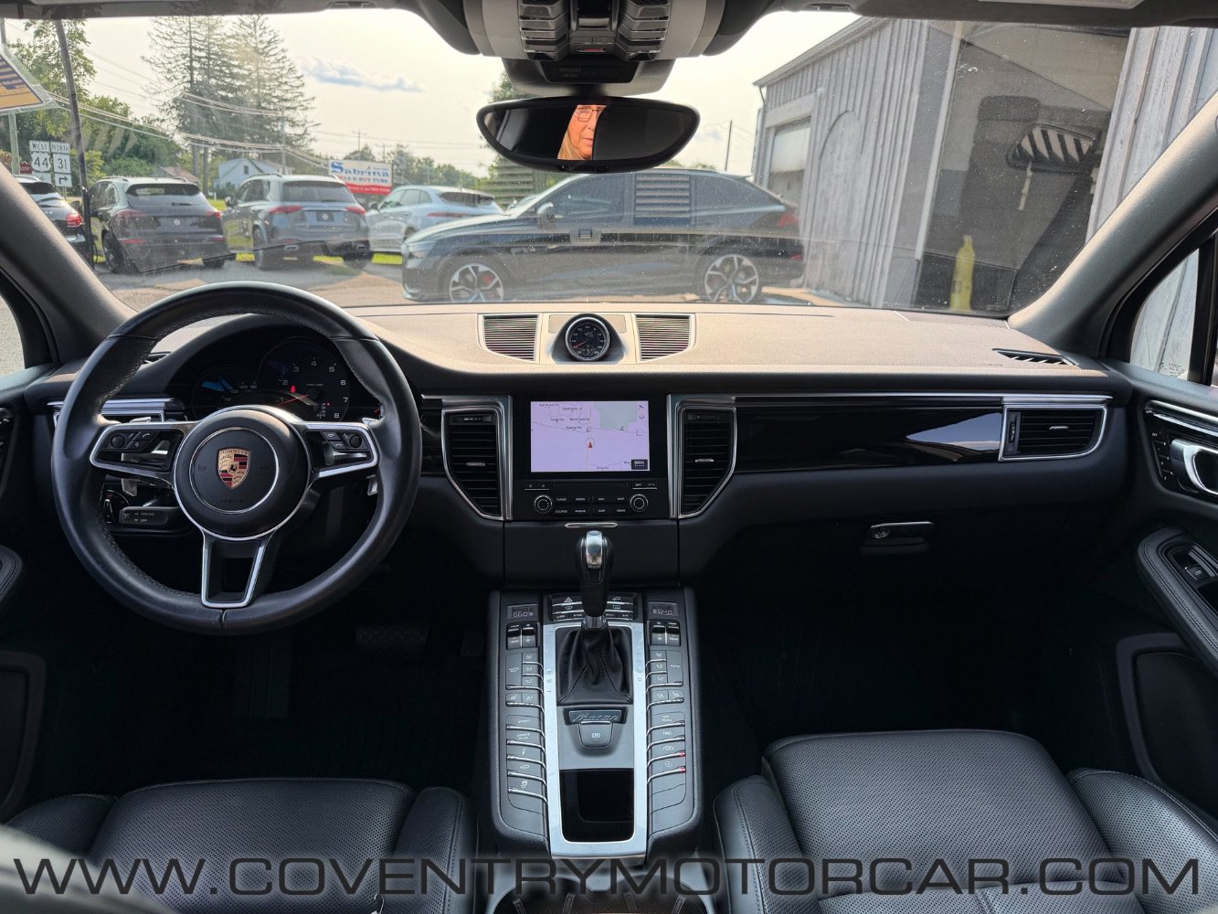 Used 2018 Porsche Macan Sport Edition AWD/4WD image 35