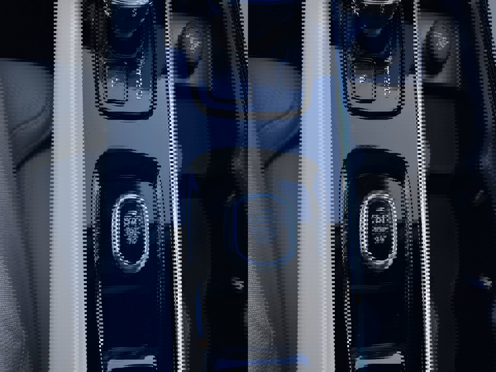 New 2026 Volvo XC60 T8 Ultra w/ Protection Package Premier image 17