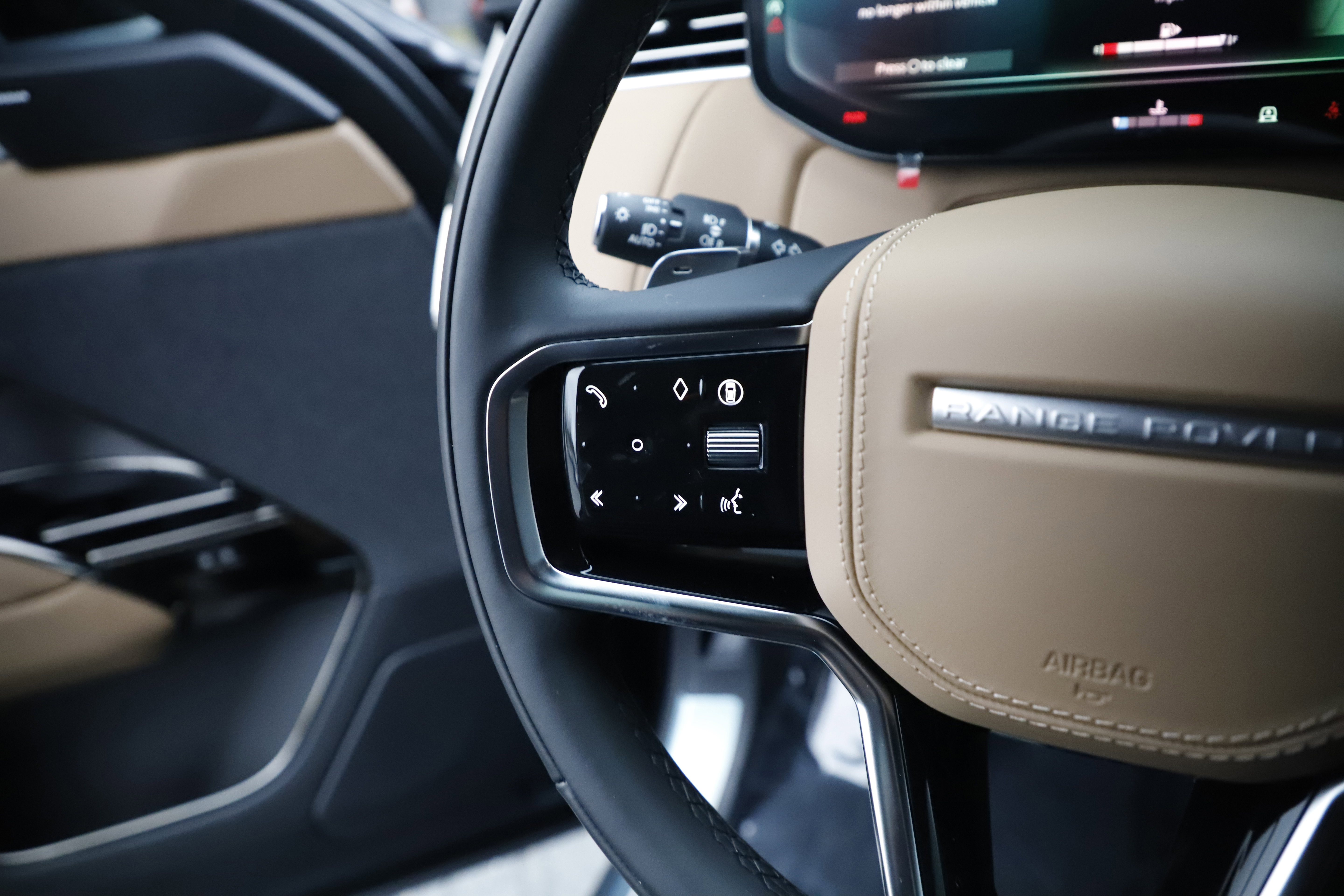 New 2025 Land Rover Range Rover Sport SE AWD/4WD image 24