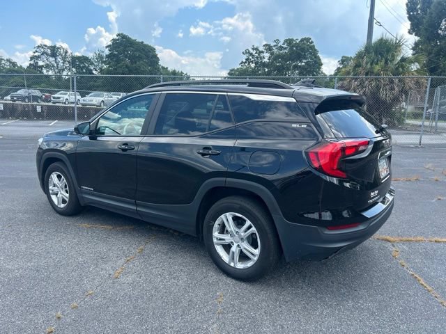 Used 2021 GMC Terrain SLE w/ Driver Convenience Package FWD image 3