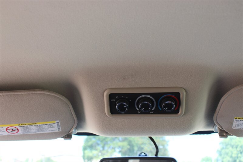 Used 2019 Chevrolet Express 2500 LS w/ Driver Convenience Package RWD image 19