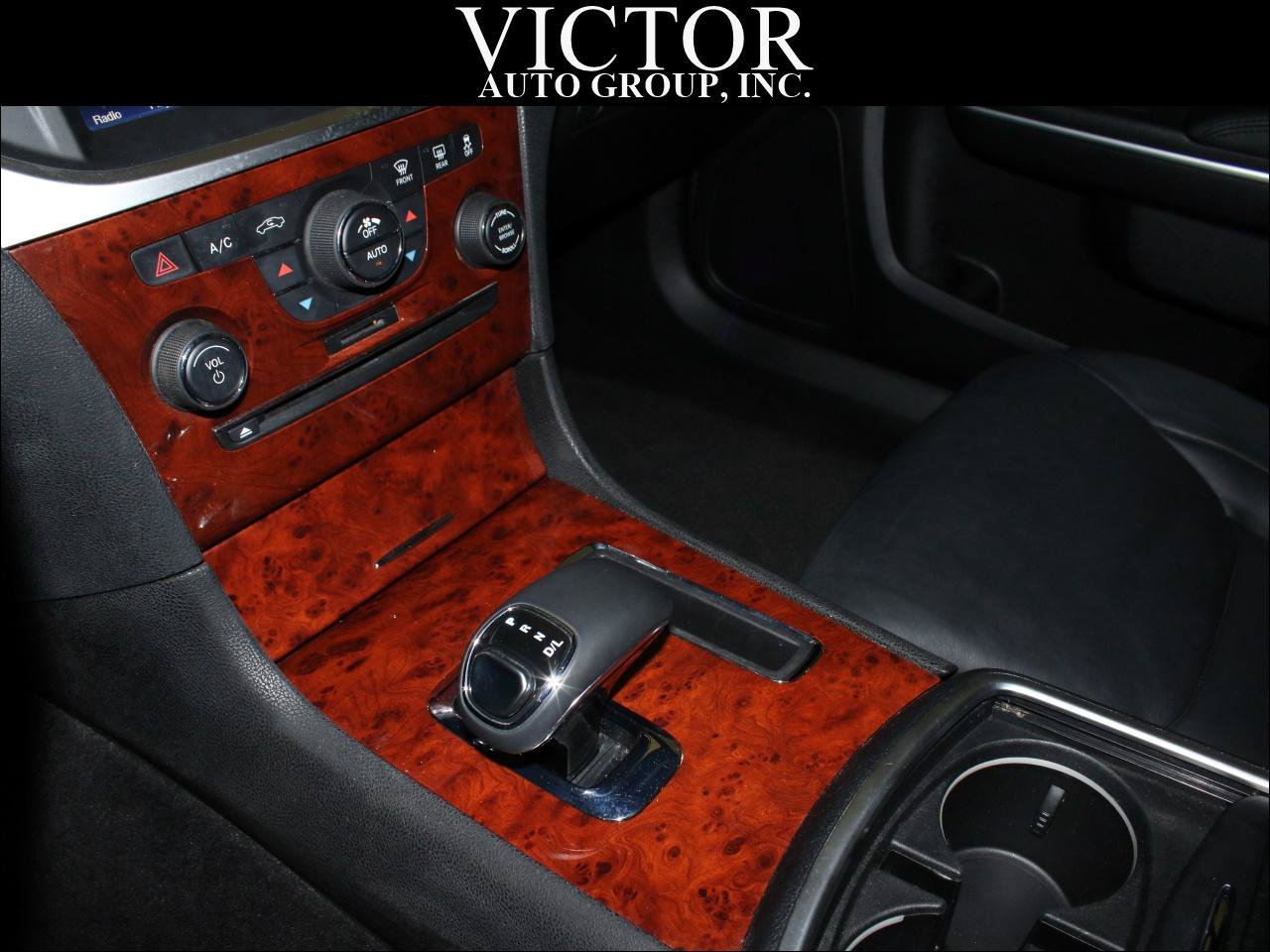 Used 2012 Chrysler 300 Limited RWD image 19