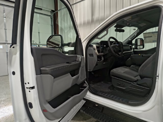 New 2026 Ford F350 XLT AWD/4WD image 13
