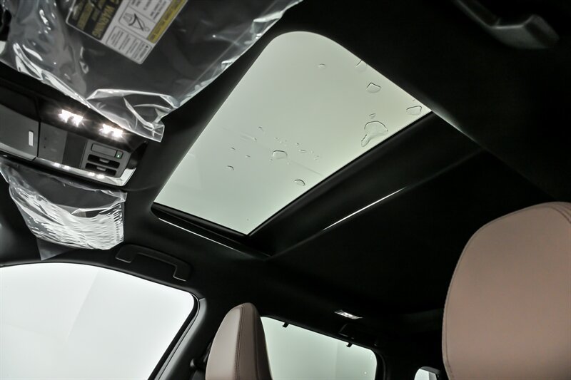 New 2026 Mitsubishi Outlander SEL FWD image 15