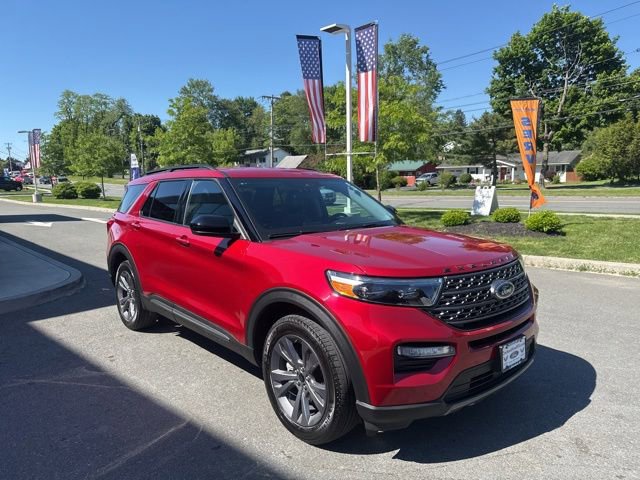 Used 2023 Ford Explorer XLT w/ Equipment Group 202A AWD/4WD image 4