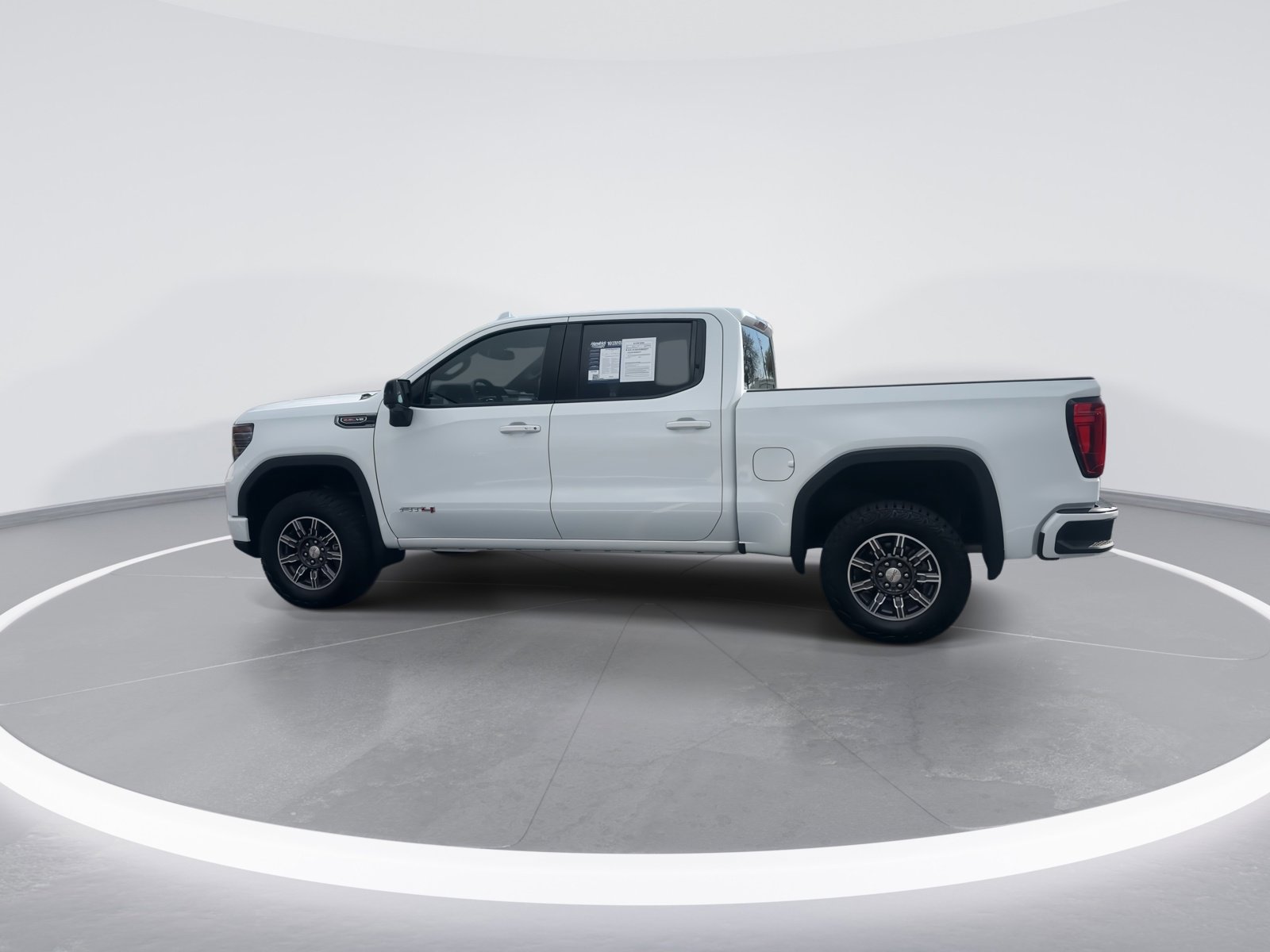 Used 2025 GMC Sierra 1500 AT4 image 6