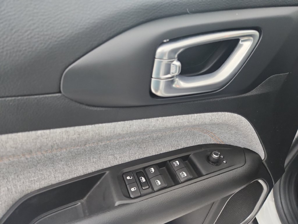 Certified 2022 Jeep Compass Sport AWD/4WD image 24
