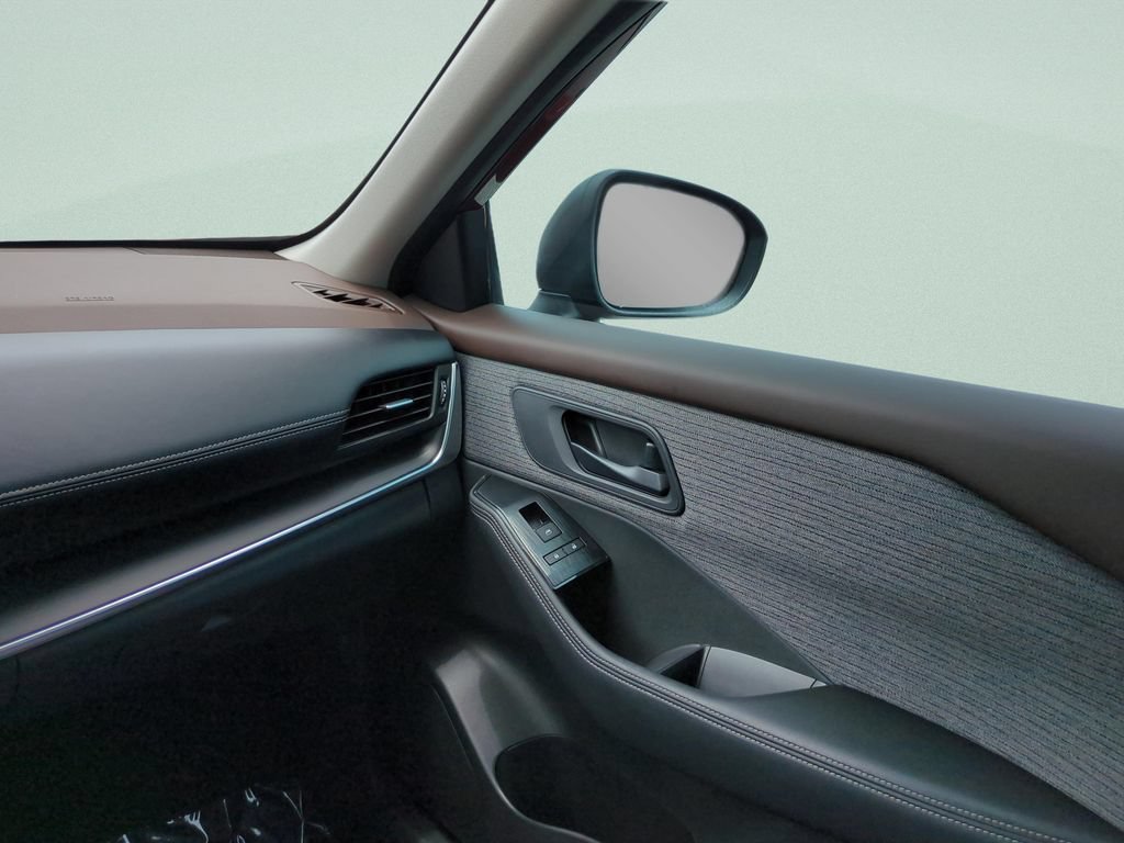 Used 2021 Nissan Rogue S FWD image 13