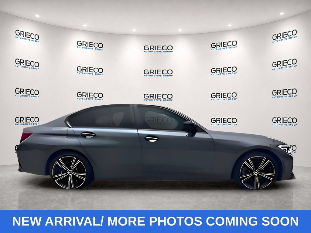 Used 2020 BMW 330i xDrive Sedan w/ Convenience Package AWD/4WD image 2