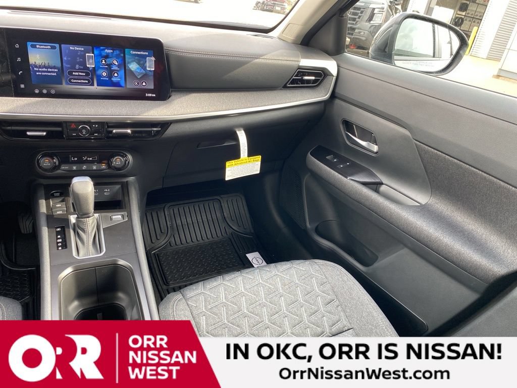 New 2026 Nissan Kicks SV AWD/4WD image 18