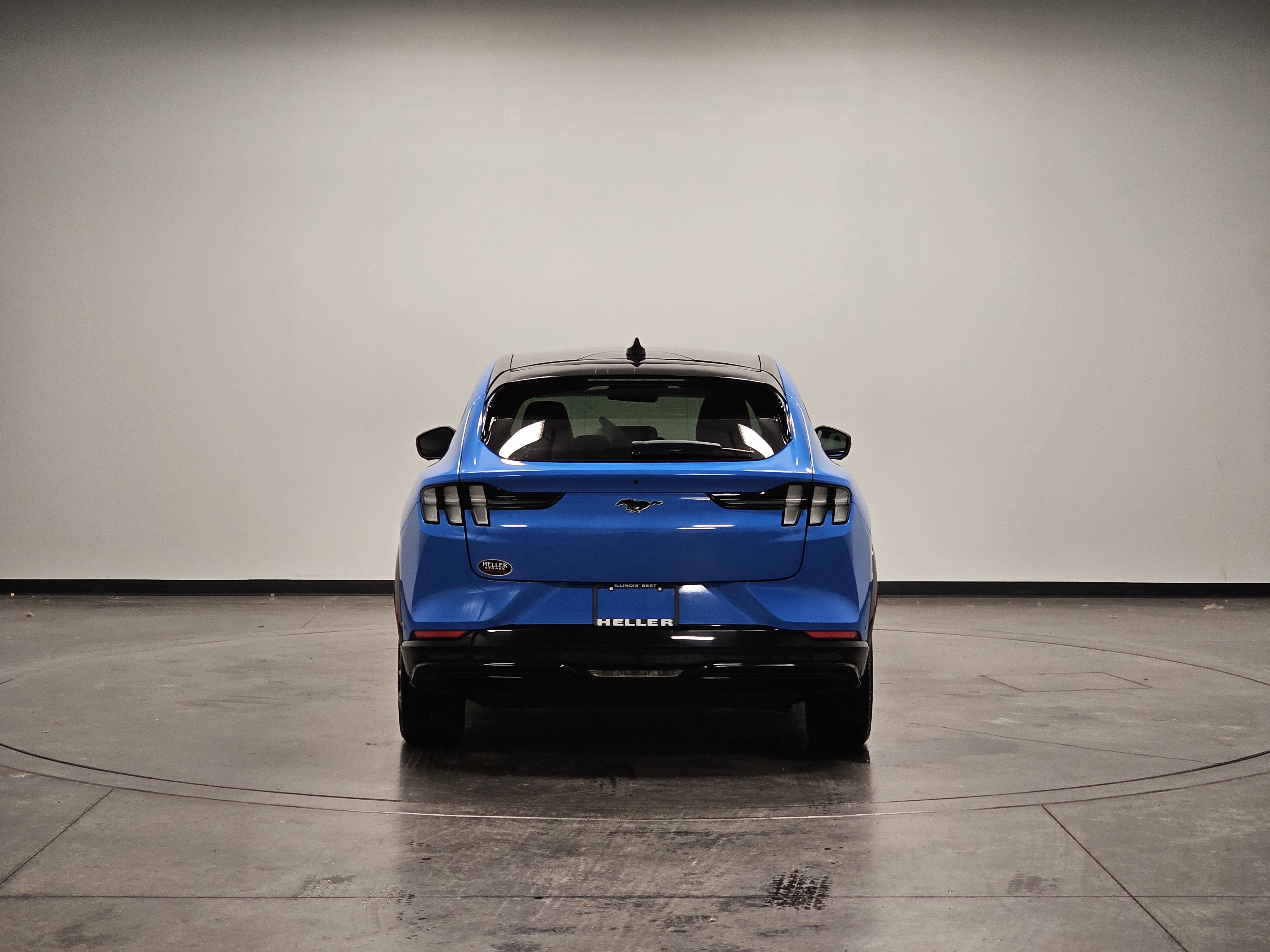 Used 2022 Ford Mustang Mach-E Premium image 7