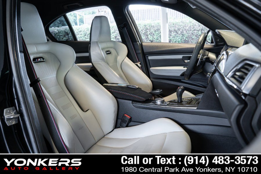 Used 2017 BMW M3 RWD image 40