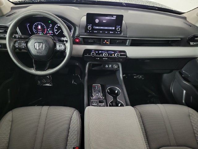 Used 2023 Honda Pilot LX image 18
