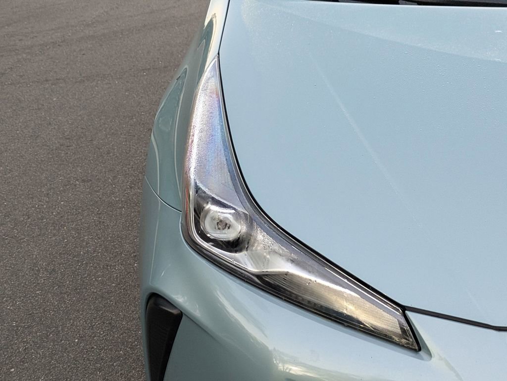 Used 2021 Toyota Prius LE FWD image 11