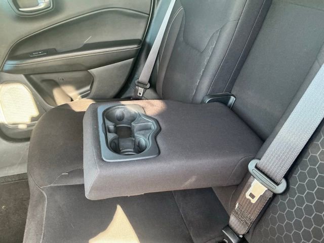 Used 2018 Jeep Compass Sport AWD/4WD image 34