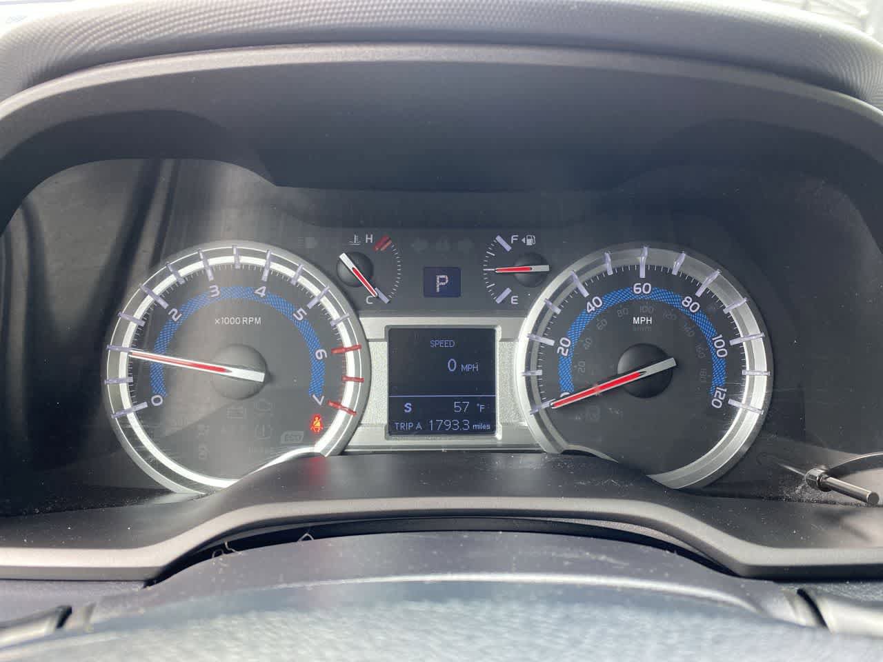 Used 2018 Toyota 4Runner SR5 Premium AWD/4WD image 27