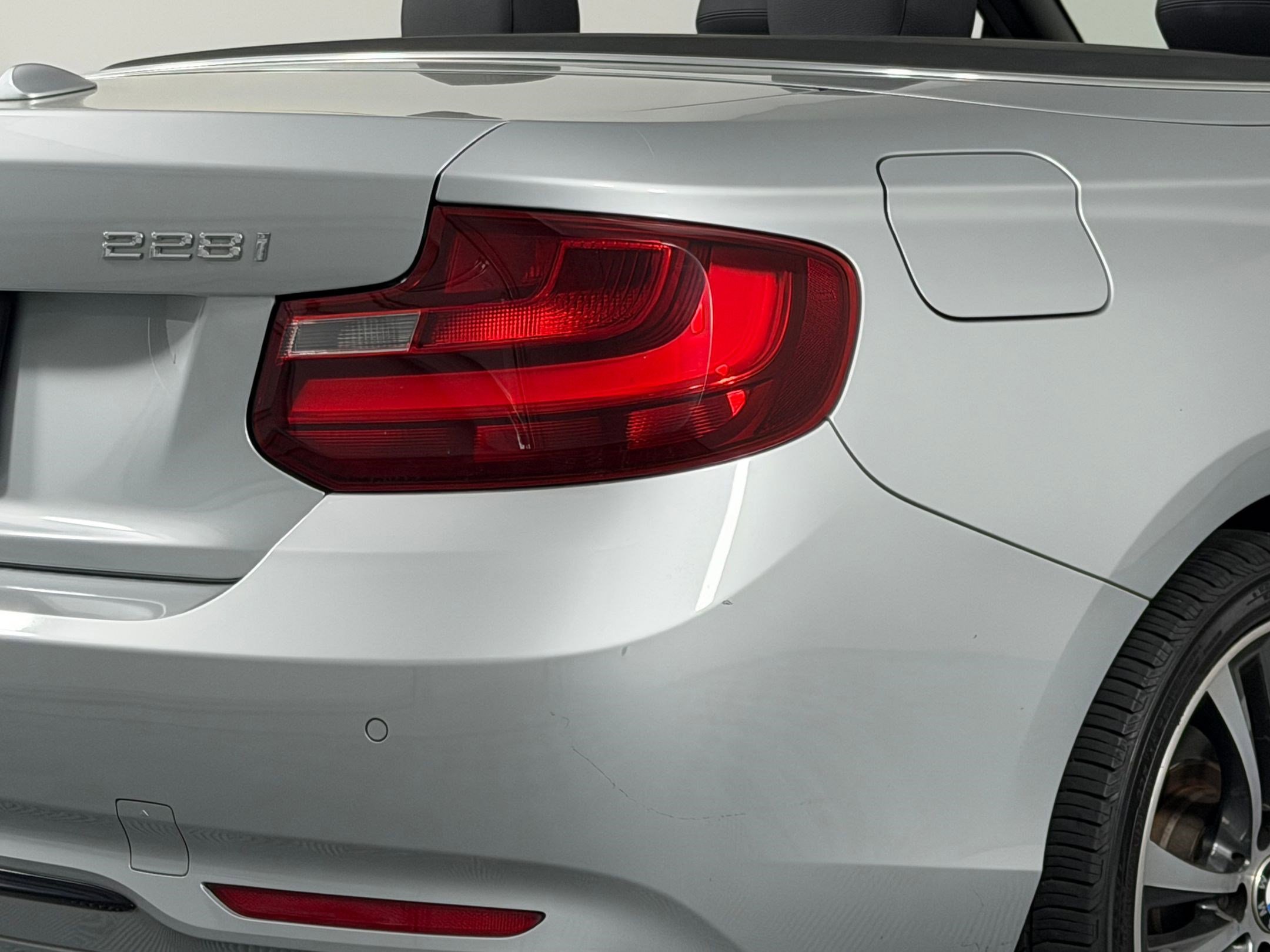 Used 2015 BMW 228i xDrive Convertible image 13