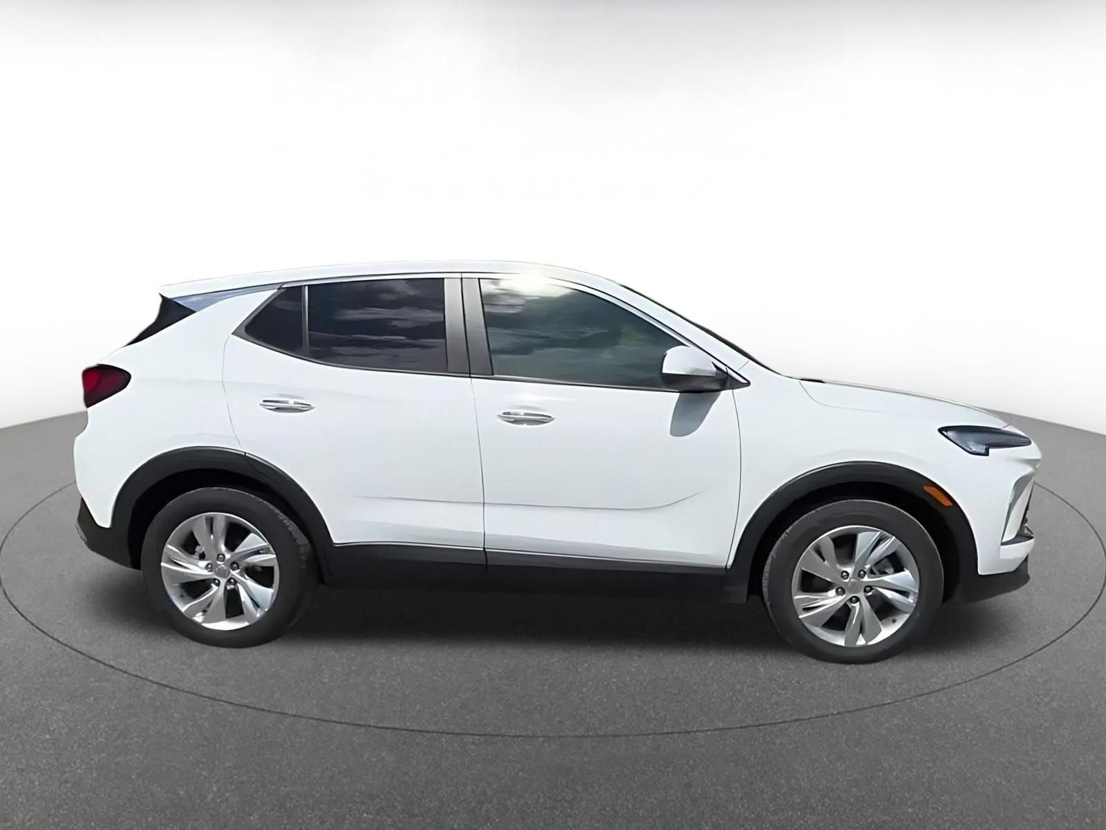 Used 2025 Buick Encore GX Preferred FWD image 16