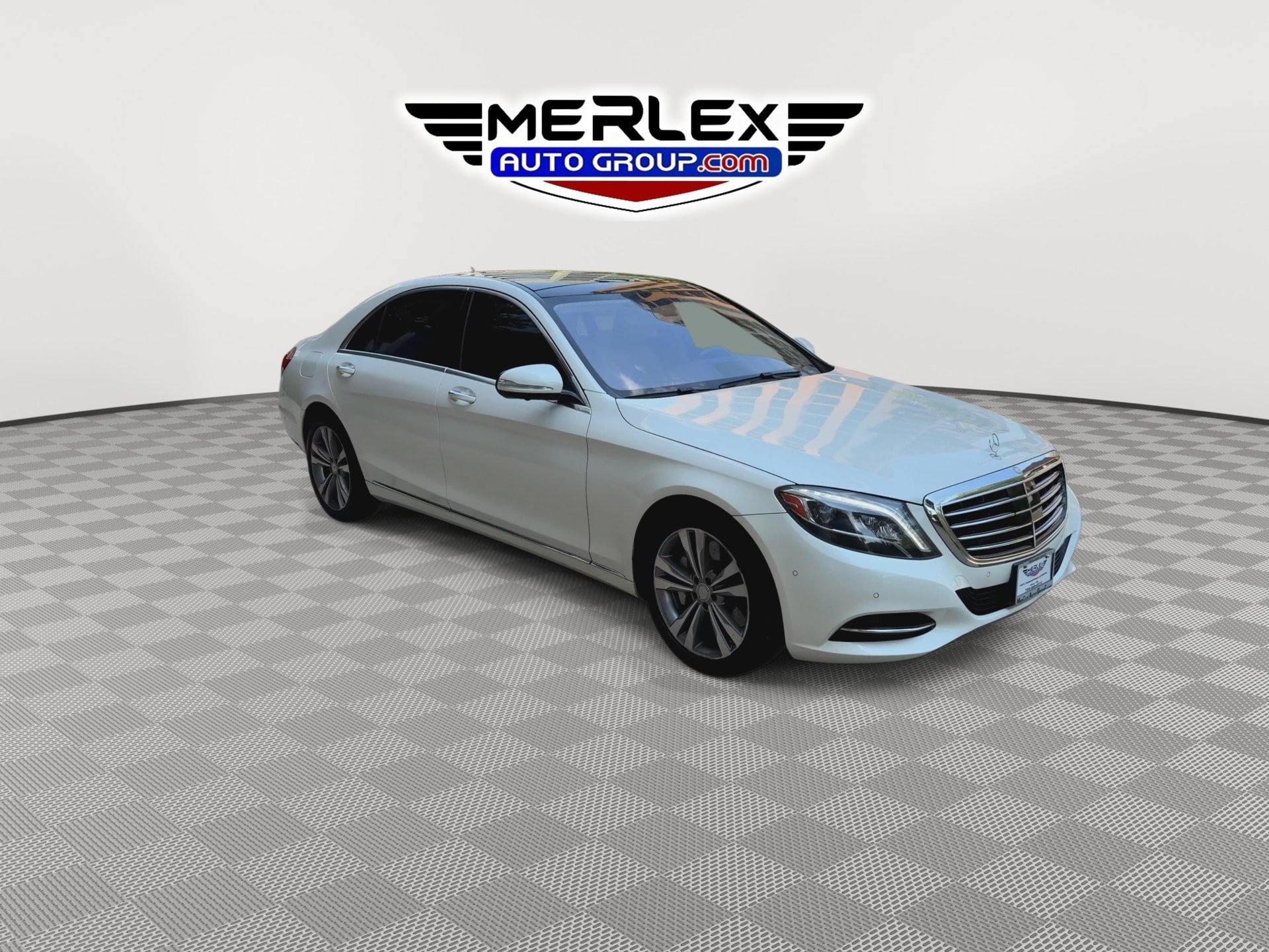 Used 2017 Mercedes-Benz S 550 4MATIC Sedan w/ Premium Package image 2
