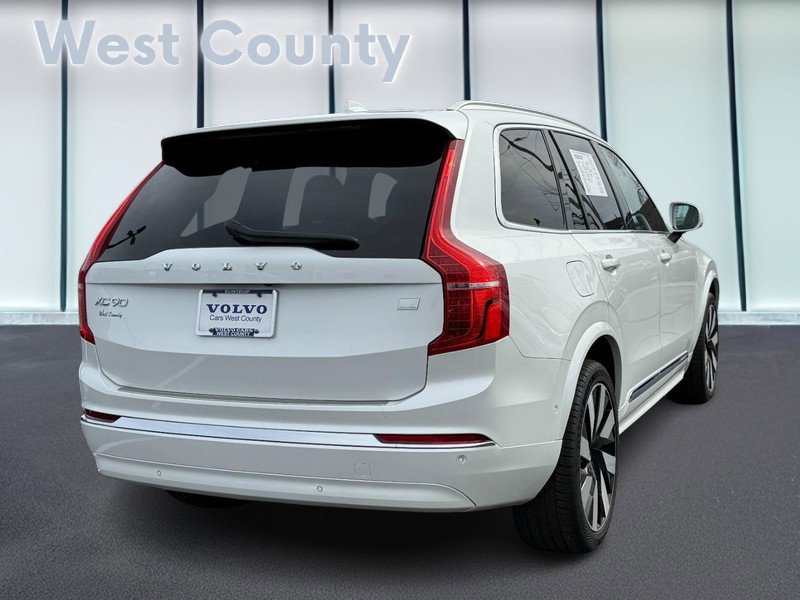 Certified 2024 Volvo XC90 T8 Ultimate w/ Protection Package Premier image 4