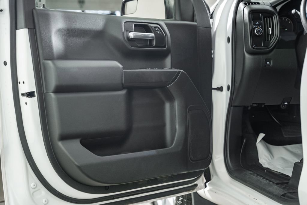 Used 2019 Chevrolet Silverado 1500 Custom w/ Custom Convenience Package image 33