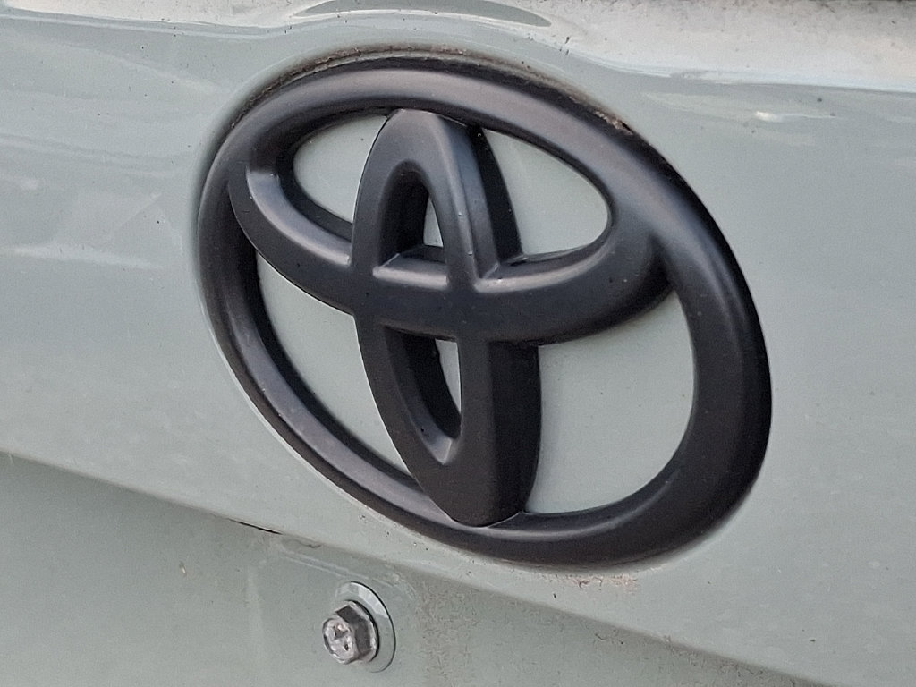 Used 2021 Toyota RAV4 XLE AWD/4WD image 29