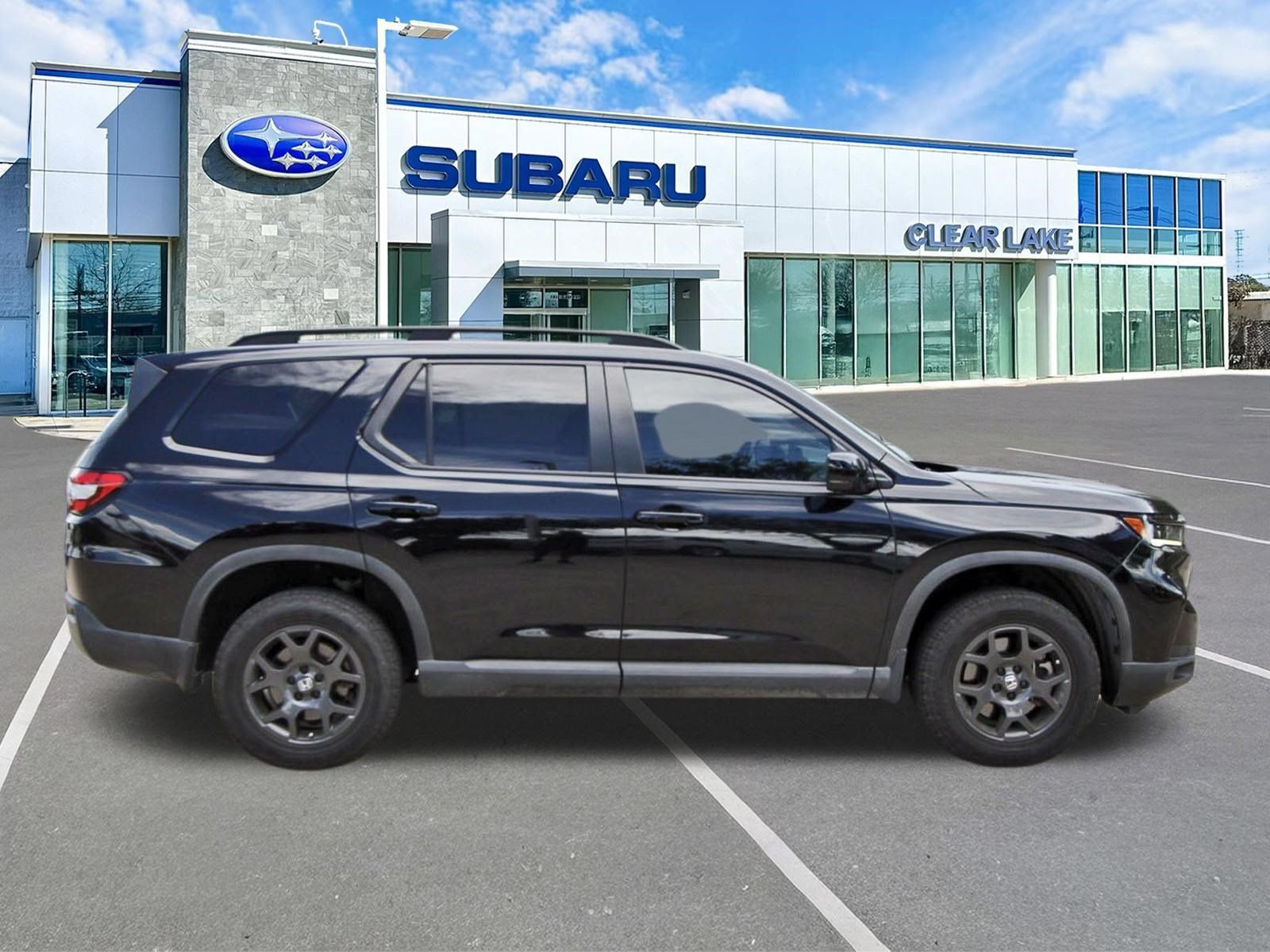 Used 2024 Honda Pilot TrailSport image 7