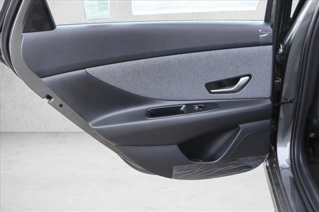 New 2026 Hyundai Elantra Limited FWD image 23