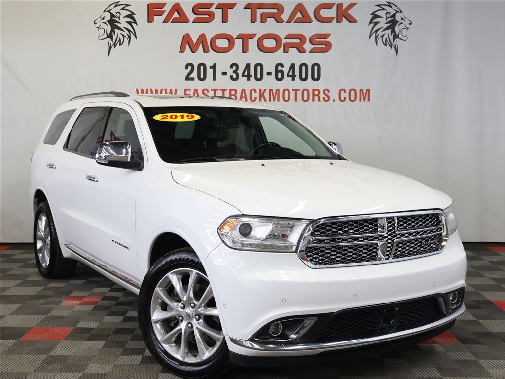 Used 2019 Dodge Durango Citadel w/ Technology Group image 3