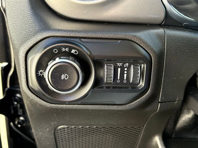 Used 2021 Jeep Wrangler Unlimited Sport image 22