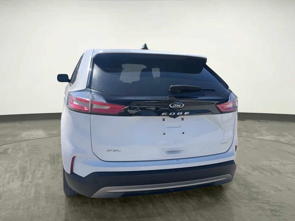 Used 2024 Ford Edge SEL image 8