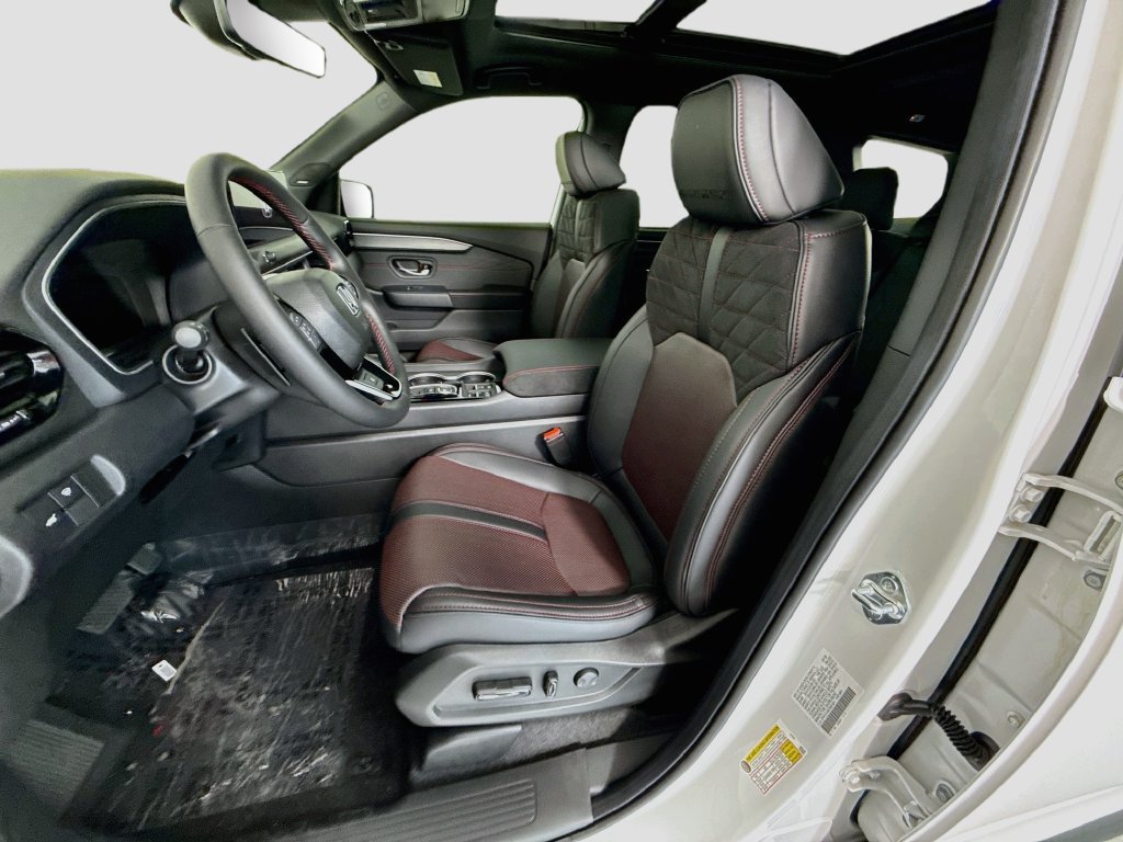 New 2026 Honda Pilot Black Edition image 19